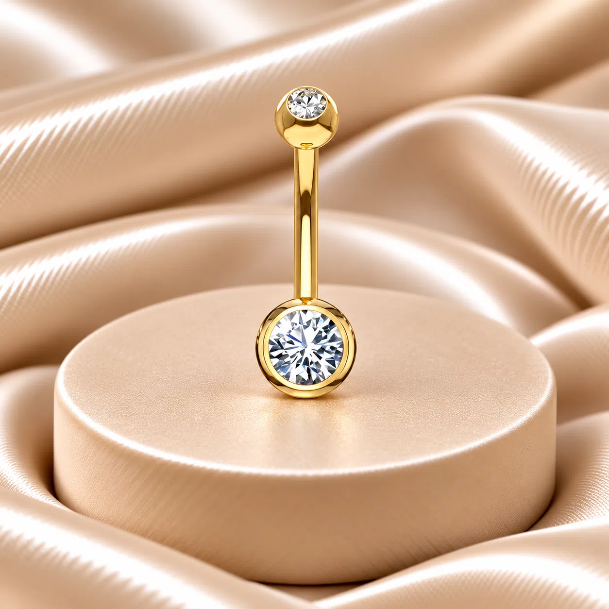 Gouden navelpiercing