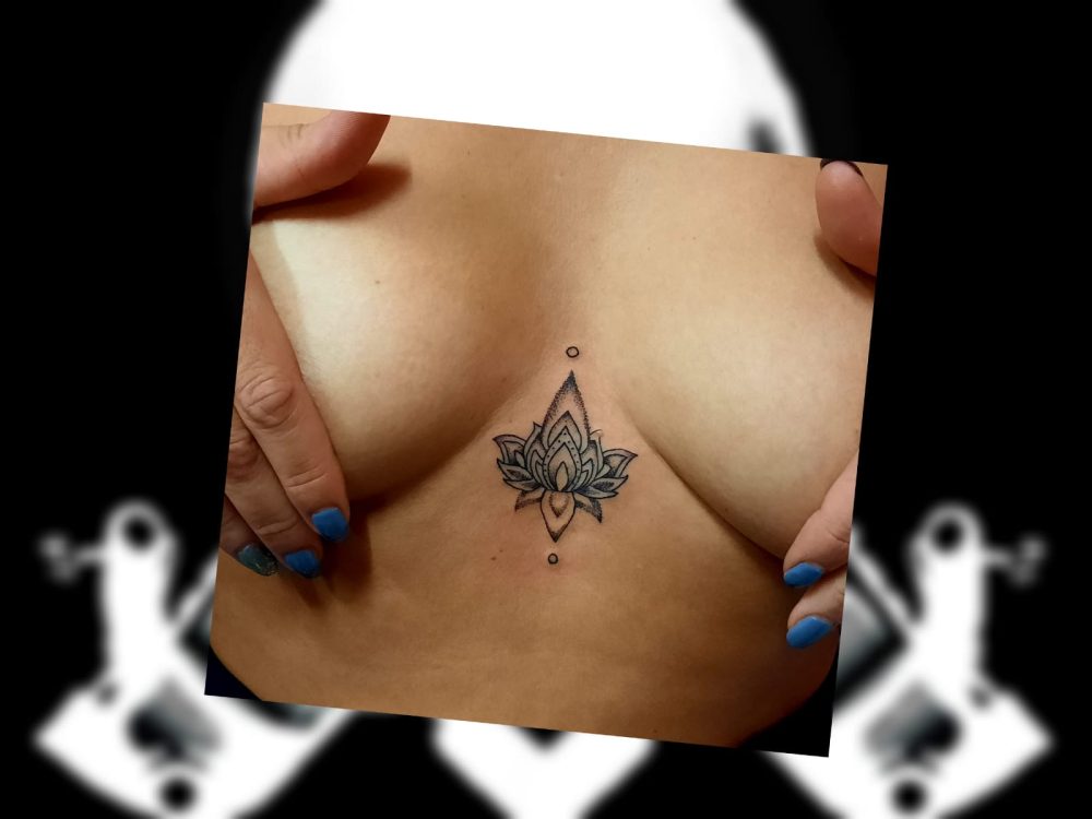 Old skool tatooiing - breast tattoo