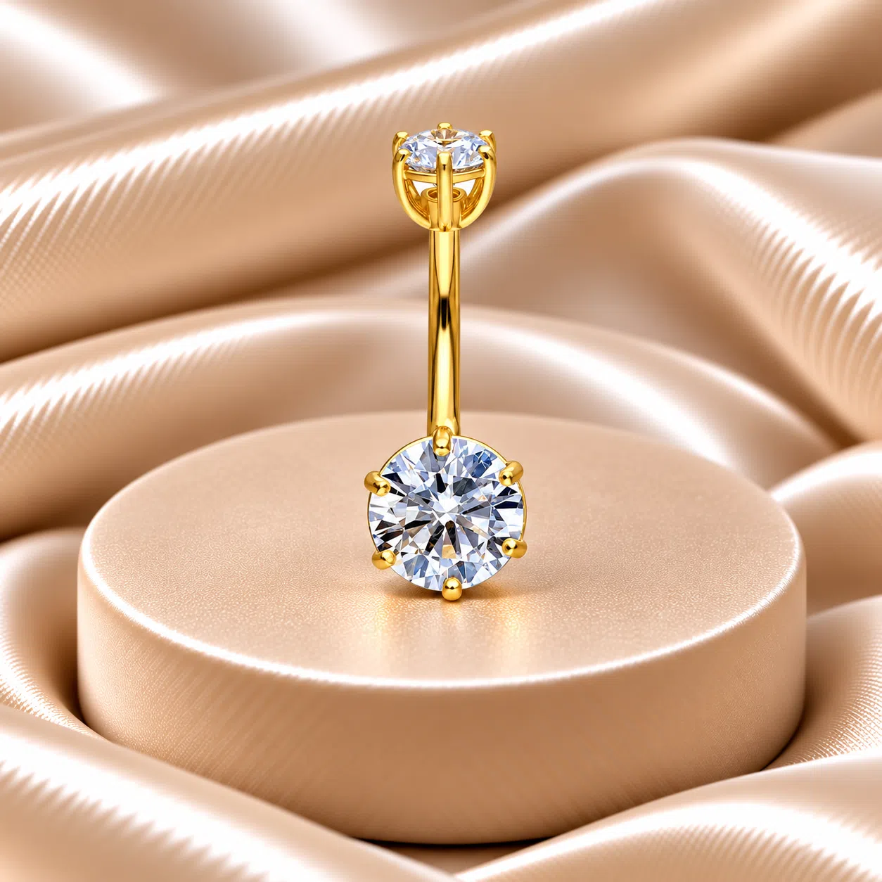 Gouden kristallen navelpiercing