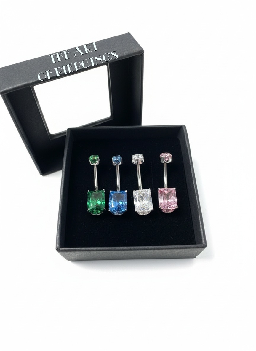 Titanium navelpiercing Beth